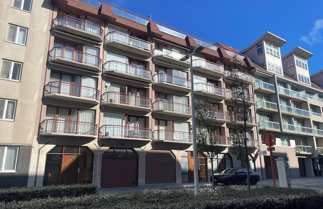 Apartment in Nieuwpoort Near the Beach - Photo 18