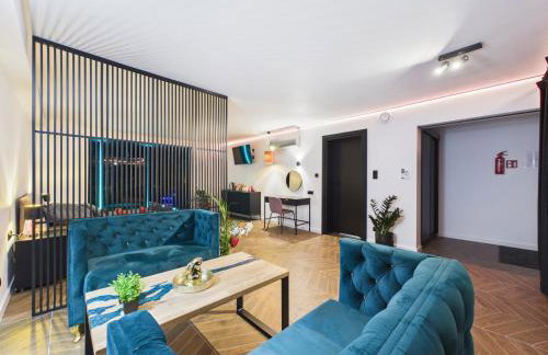 Jacuzzi LoveAparts Marki Romantic Getaway - Photo 36