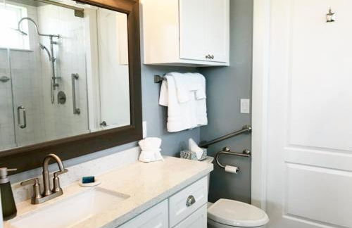 Seahorse Inn - Walk to Sunny Beach and Ocean Views - Foto 18