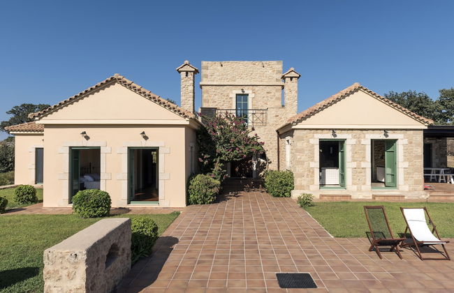 Self-catering Luxury Stone Holiday Villa With Infinity Pool and Panoramic View - Foto 32