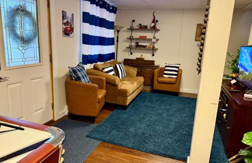 WOW!! Ultimate Pocono Retreat Hot Tub, Game Room, Fire Pit, Near Lakes & Hiking! - Foto 34