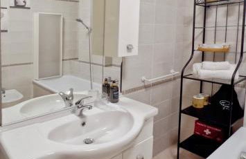 Catanelli 42 - Photo 11