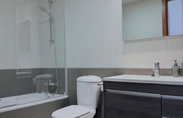 Costa Suite Beach, Pool and Parking - Foto 15