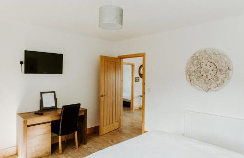 King Richard's Luxury Lodge - Sleeps up to 8, Dog Friendly, Near Sherwood Forest at Fairview Farm in Nottingham set in 88 acres and great for Groups, Family Gatherings & Corporate events - Foto 20