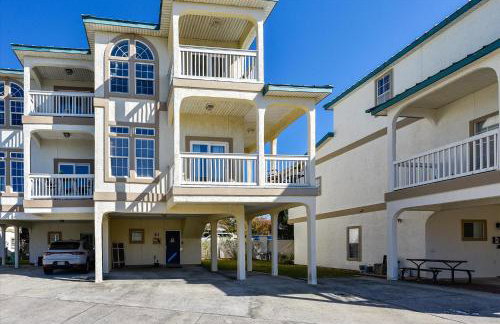 Coastal Castaway-Beach Retreat-Steps 2 Sand-Sleep 10-Pool-Hot tub - Foto 22