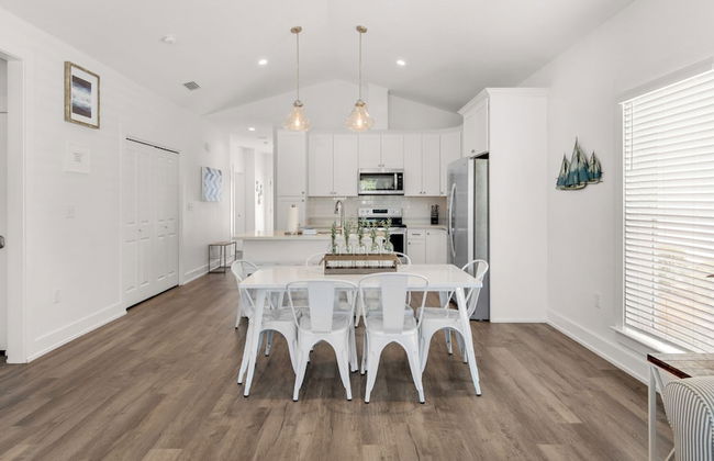 Beautiful Coastal Chic Home for 9 + Neighborhood Pool in Panama City Beach - Foto 12