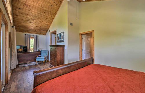 Renovated Home w/ Private Dock on Watauga Lake - Photo 13