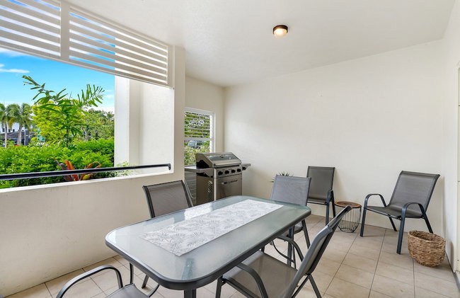 Spacious 3-beds w Direct Access to Pool - Photo 28