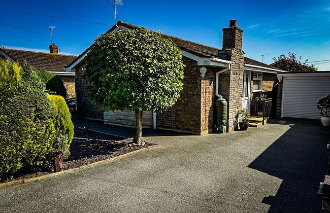 Charming 3-bedroom Bungalow in Oulton Lowestoft - Foto 2