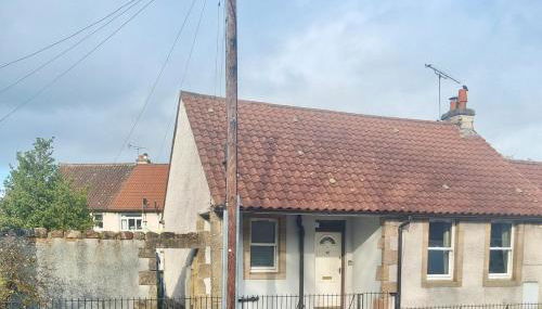 Dog friendly 1 bed cottage with a king sized bed - Photo 3