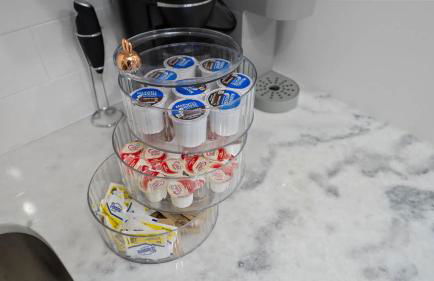 Modern-Retro Themed Home Close to Coffee + Food! - Foto 14