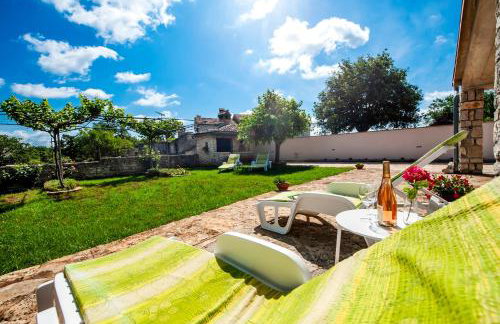 Charming House Nino with a fenced yard - Foto 50