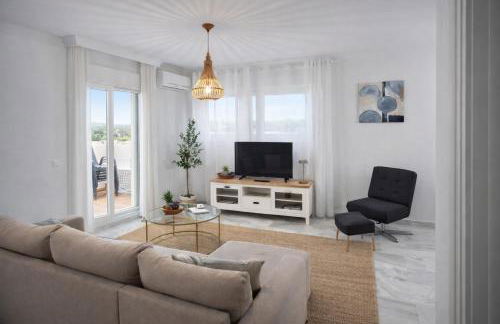 Noctua Estepona Puerto 021 - Photo 9