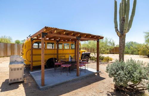 Bus Stop Saloon - Cave Creek with Spa - Photo 5