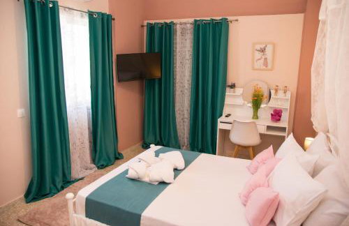 Lilia-RentalApartments - Photo 38