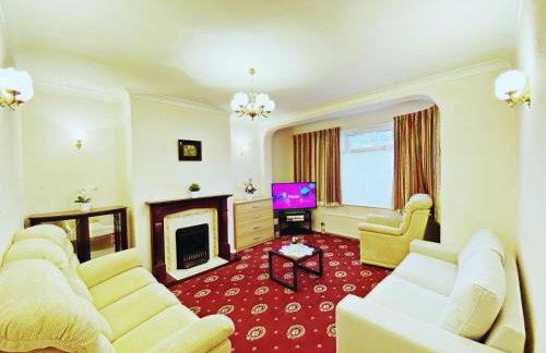 Barking London House sleeps 12 - parking - train tube - airport - Foto 2