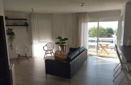 Luxury Apartment Accommodation, next to beach & train station Calella - Foto 8