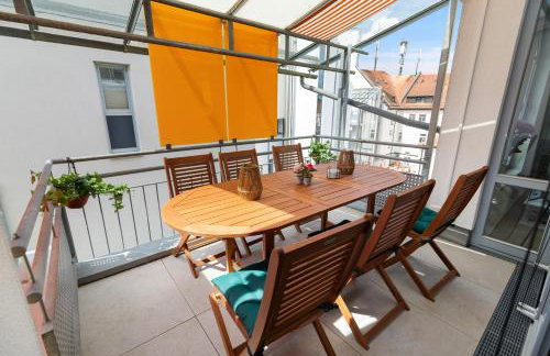 Luxury Penthouse for 8 - Center - Parking - Therme 8 min - Airport 15 min - Foto 12