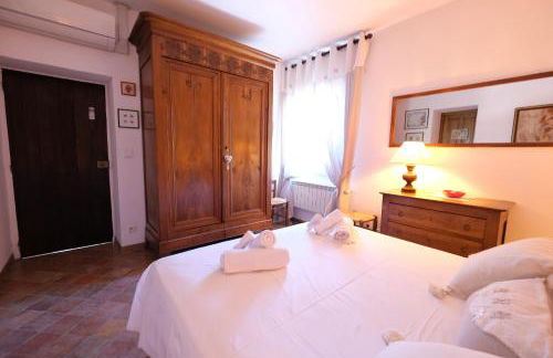 Semi-detached provencal farm with swimming pool - Foto 19