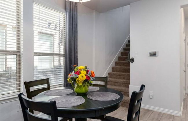 Spacious Pet Friendly - 7 Miles to Eagle Mountain Lake - Foto 8