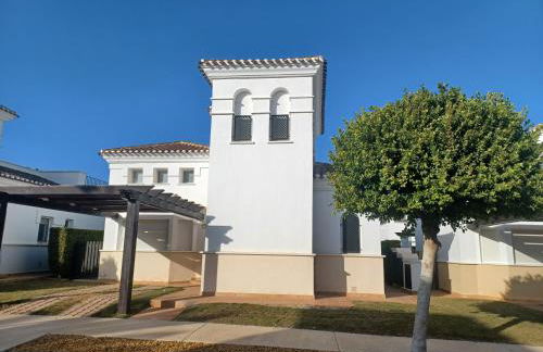 Fantastica villa con piscina en gran golf resort - Foto 31