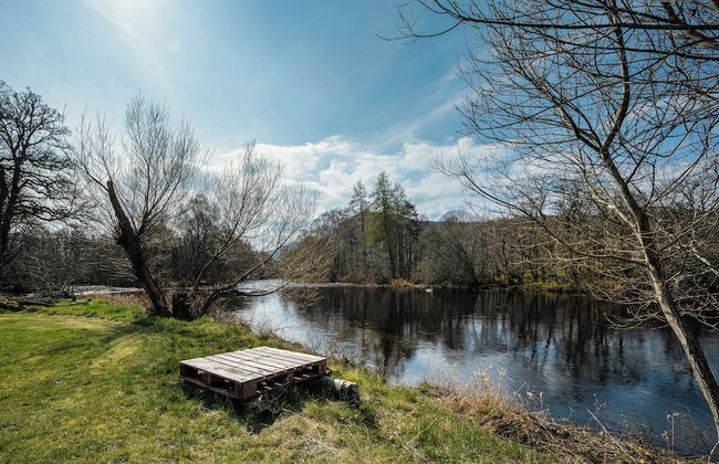 Highland Chalet Retreat With River Views - Foto 12