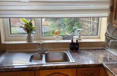 Cozy Two Bedroom in Welling - Photo 34