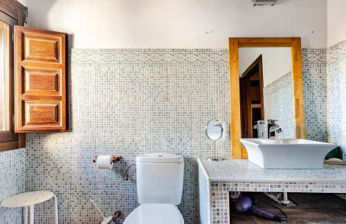 Casa Rural Enorme con BBQ & Horno Leña ideal para Familias - Foto 65