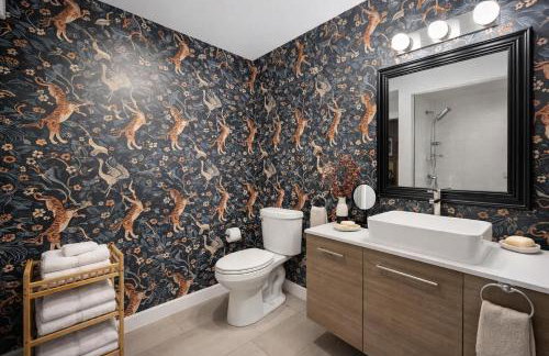 Private Oasis with Spacious Backyard - Foto 35