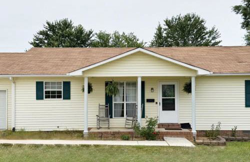 Horse Hideaway Fenced in back yard Dogs Welcome - Foto 22