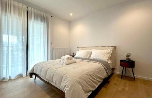 On the Edge - Suites & Apartments - Photo 34