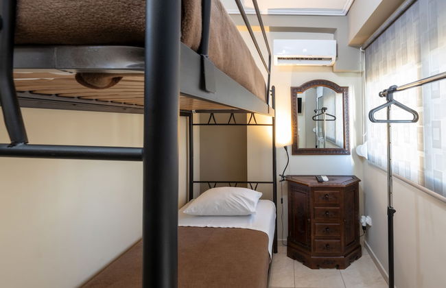 A&J Apartments or Rooms athens airport - Foto 40