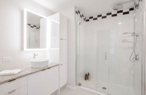 CozySuites at Sky Central - Foto 64