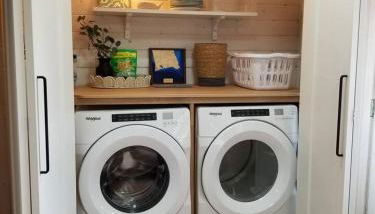 South Beach Bungalow - Photo 4