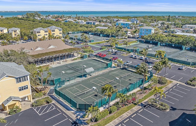 Surf And Turf At Cedars East 2 Bedroom Townhouse by RedAwning - Foto 53