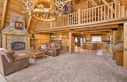 A-Frame Home with Breathtaking Views and Hot Tub! - Foto 6