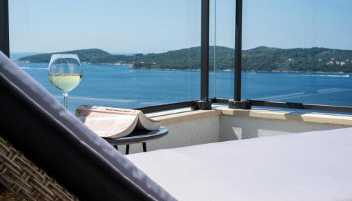 Apartmani D & J with Heated Pool & Stunning Sea View - Photo 5