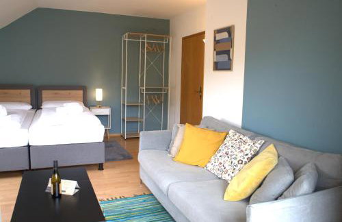 WEINBERGBLICK im Haus FREY - 3 Schlafzimmer ,Küche, 2 Bäder, 2 Balkone, Parkplatz direkt vor der Tür - Foto 2