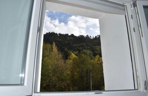 LA CASA AZUL, un oasis de calma, vistas impresionantes con PISCINA, SALTADOR, BARBACOA y acceso al río Asón - Foto 39