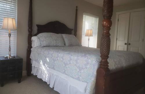 4BR Private Dock, Warm Spring Canal, Kayaks, Canoe - Photo 25