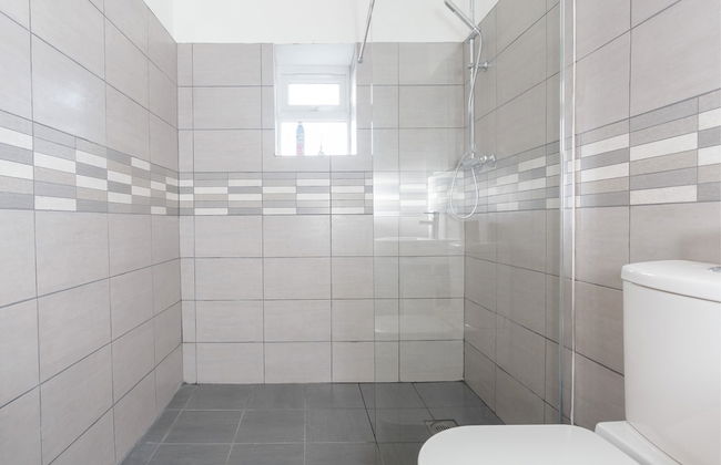 Live in Leeds Greenhill Bungalows - Photo 22