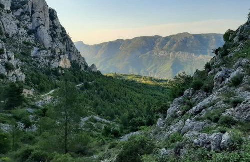 Vistas al mar. Junto a la playa. Garaje y piscina. - Photo 29