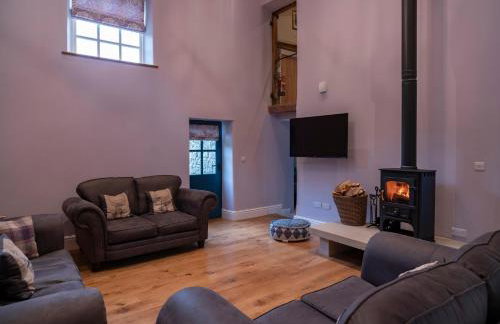 Kingfisher Cottage Upperdale Peak District - Photo 6