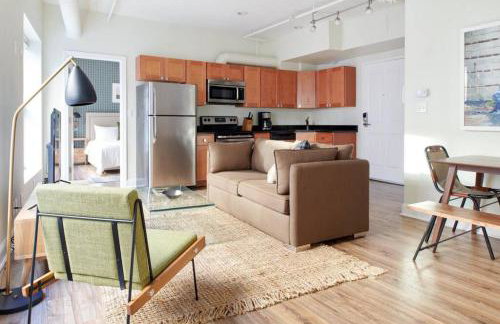 Bold and Spacious 2 Bed in Boston Financial District - Photo 8