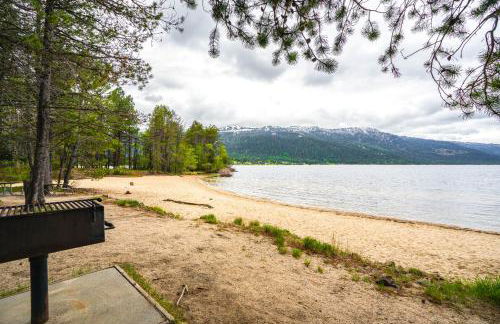 Peaceful Donnelly Retreat Less Than 1 Mi to Lake Cascade! - Photo 44