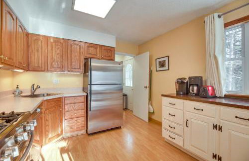 1 Mi to Sugarbush Resort Dog-Friendly Home! - Foto 9