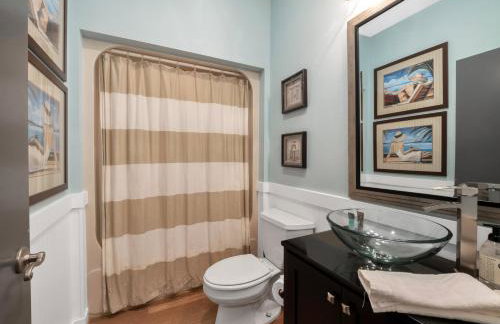 Lake front Keowee Condo with Balcony & Resort Amenities! 20 min to Clemson condo - Foto 26