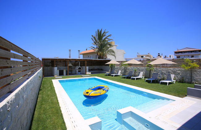 Villa Elpida - Photo 17