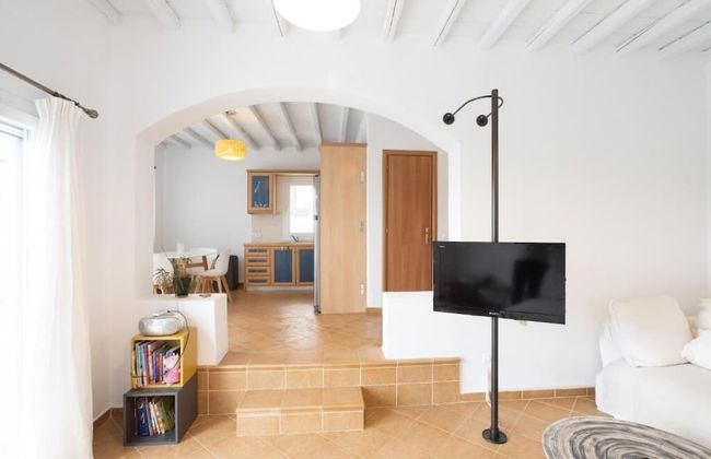 Dreamscape 3-Bedroom Mykonos Hideaway - Photo 22