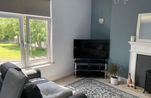 New Road Hideaway - Photo 2